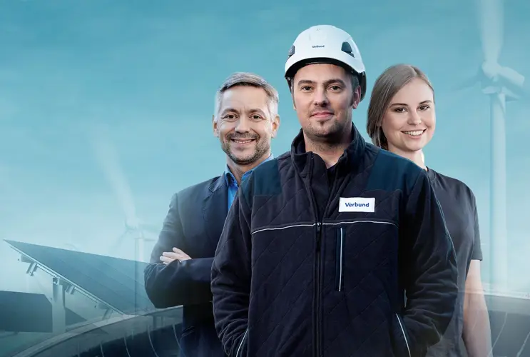 The focus is on three VERBUND employees who underline the diversity of the company. From the power plant employee to the businessman to the competent employee. The picture is in shades of blue.
